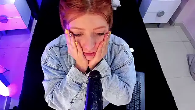 JulietaAlves online show from 11, 11, 2025