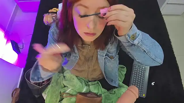 JulietaAlves online show from 15, 12, 2025