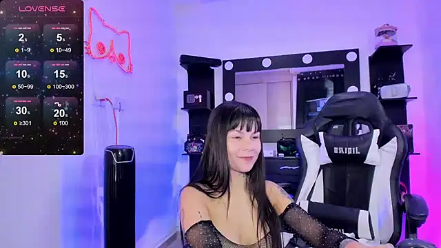 miss kitty online show from 13, 3, 2025