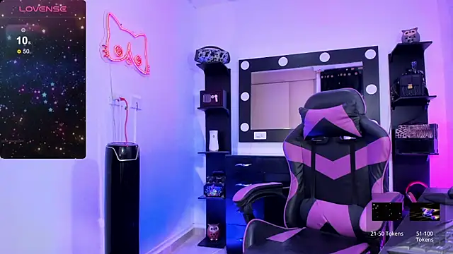 miss kitty online show from 28, 9, 2025