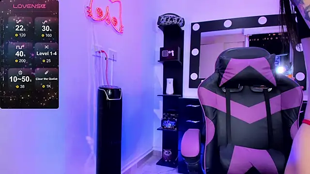 miss kitty online show from 15, 9, 2025