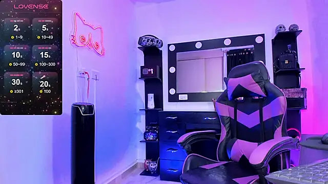 miss kitty online show from 18, 10, 2025