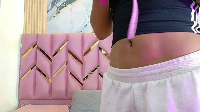 Snapshot of naughty_ebonyy chatting on 23, 9, 2025 naughty ebonyy online show from 23, 9, 2025