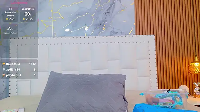 Snapshot of naughty_ebonyy chatting on 16, 10, 2025 naughty ebonyy online show from 16, 10, 2025