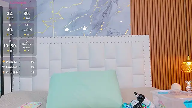 Snapshot of naughty_ebonyy chatting on 14, 10, 2025 naughty ebonyy online show from 14, 10, 2025