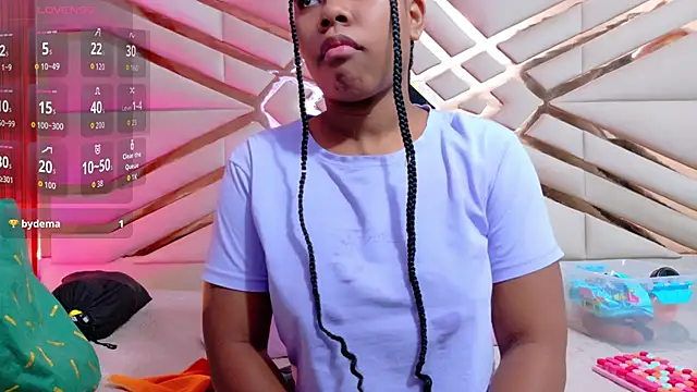 Snapshot of naughty_ebonyy chatting on 10, 10, 2025 naughty ebonyy online show from 10, 10, 2025