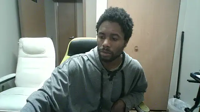 Snapshot of Kim_and_Dee chatting on 3, 3, 2026 Kim and Dee online show from 3, 3, 2026