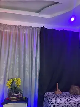 lonely shewolf online show from 20, 9, 2025