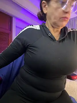 lonely shewolf online show from 18, 3, 2026