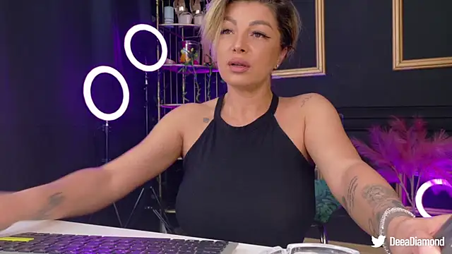 DeeaDiamondd online show from 9, 3, 2025