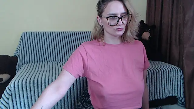 alicesweet21 online show from 11, 3, 2025