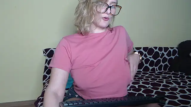 alicesweet21 online show from 2, 2, 2025