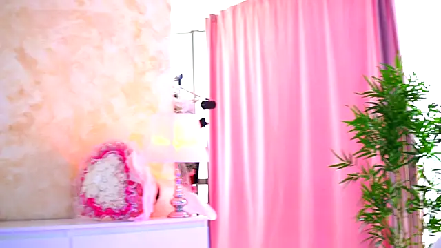 ArtTeasee online show from 27, 9, 2025