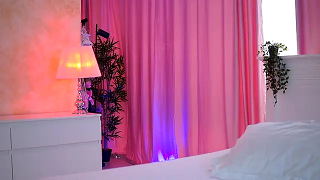 ArtTeasee online show from 27, 10, 2025