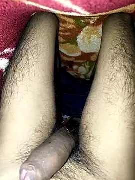 Snapshot of SkinnyTeeen chatting on 13, 12, 2024 SkinnyTeeen online show from 13, 12, 2024