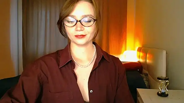 Shadow Passion online show from 9, 9, 2025