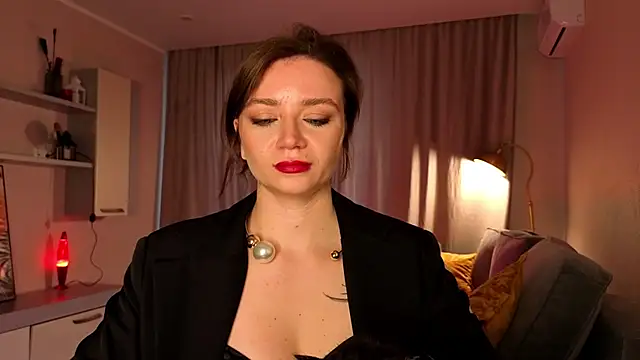 Snapshot of Shadow_Passion chatting on 9, 4, 2026 Shadow Passion online show from 9, 4, 2026