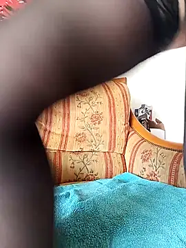 Snapshot of marilynecoquine chatting on 13, 4, 2026 marilynecoquine online show from 13, 4, 2026