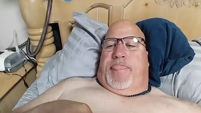 Bigbear0563 online show from 10, 4, 2026