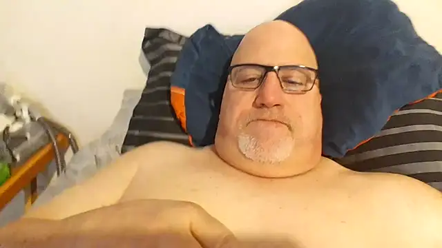 Bigbear0563 online show from 5, 3, 2025