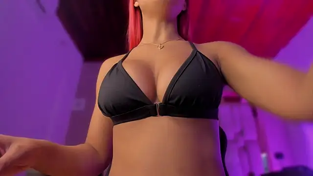 Emmily Savage online show from 24, 3, 2026