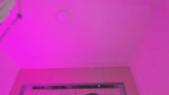 Emmily Savage online show from 24, 10, 2025