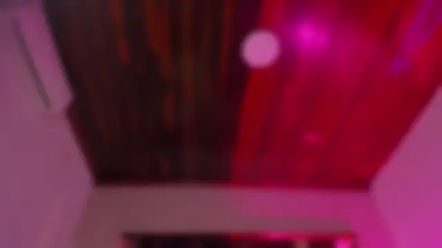 Emmily Savage online show from 31, 10, 2025