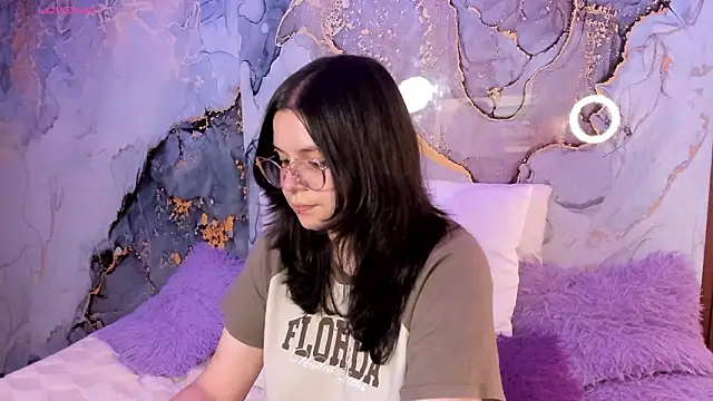 Snapshot of Mey_moon chatting on 13, 2, 2026 Mey moon online show from 13, 2, 2026