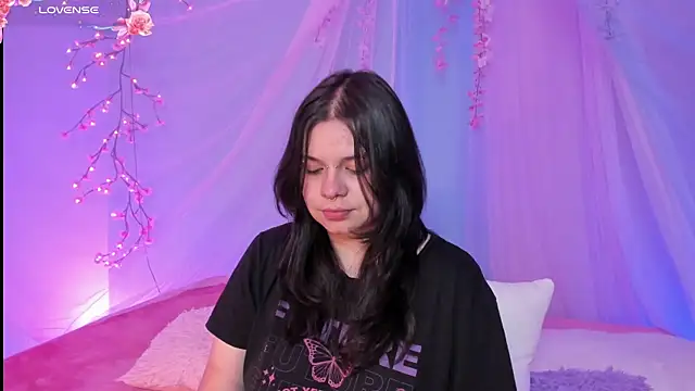 Mey moon online show from 8, 7, 2026
