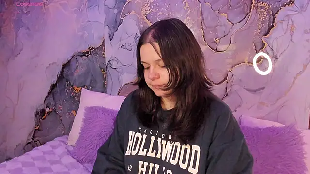 Snapshot of Mey_moon chatting on 6, 2, 2026 Mey moon online show from 6, 2, 2026