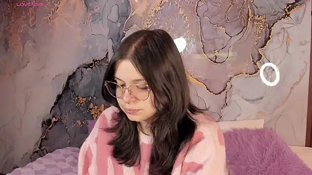 Snapshot of Mey_moon chatting on 20, 2, 2026 Mey moon online show from 20, 2, 2026