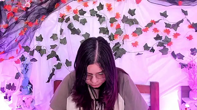 Mey moon online show from 6, 2, 2025