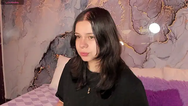 Snapshot of Mey_moon chatting on 2, 2, 2026 Mey moon online show from 2, 2, 2026