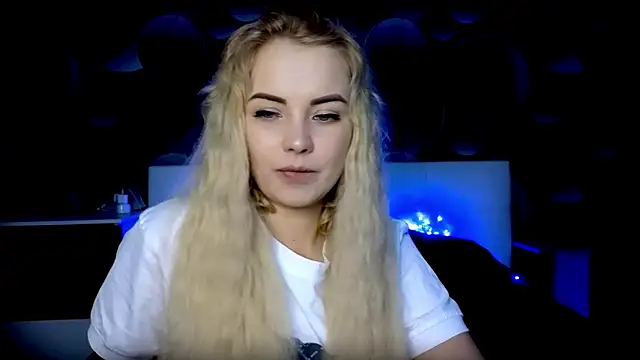 StephanieSweety online show from 13, 11, 2025