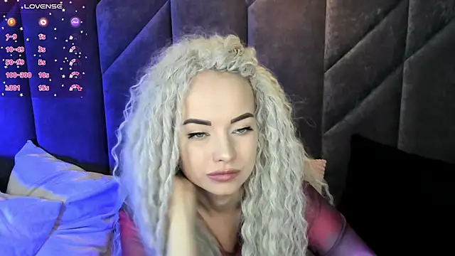 StephanieSweety online show from 19, 3, 2025