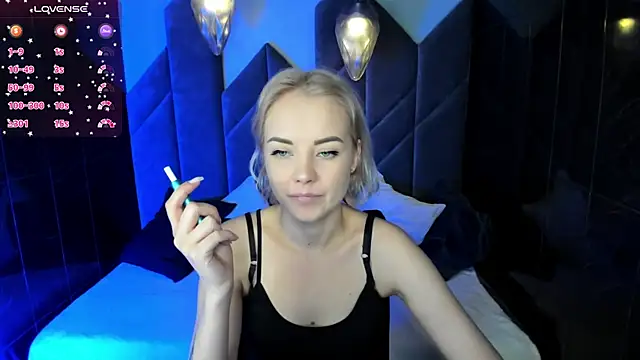 StephanieSweety online show from 21, 2, 2025