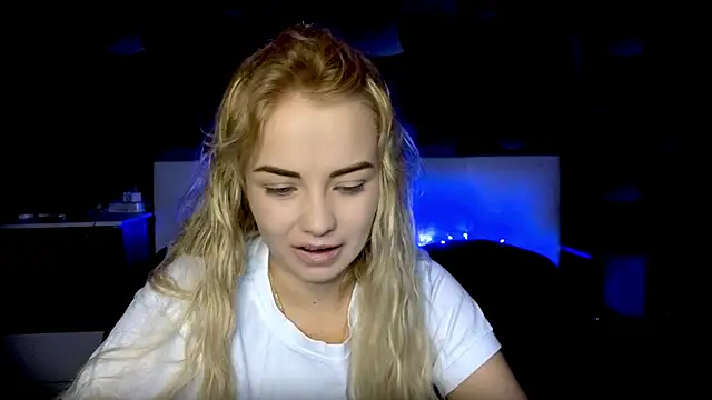 StephanieSweety online show from 7, 11, 2025