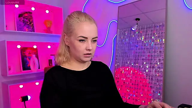 StephanieSweety online show from 24, 5, 2026