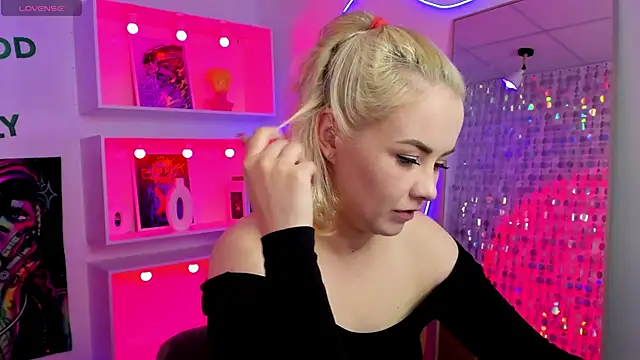 StephanieSweety online show from 4, 6, 2026