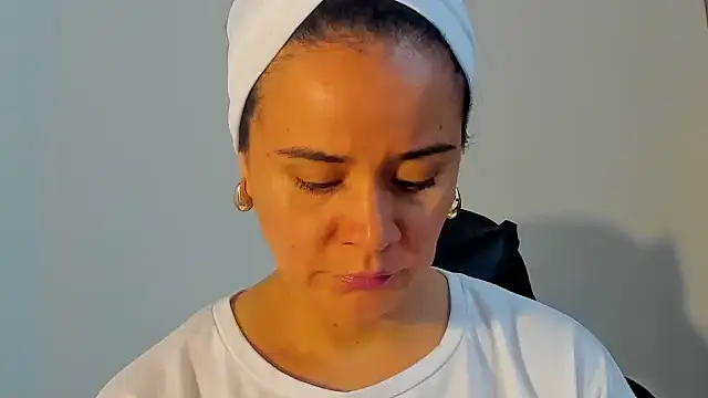 Sami Hotie1 online show from 1, 12, 2025