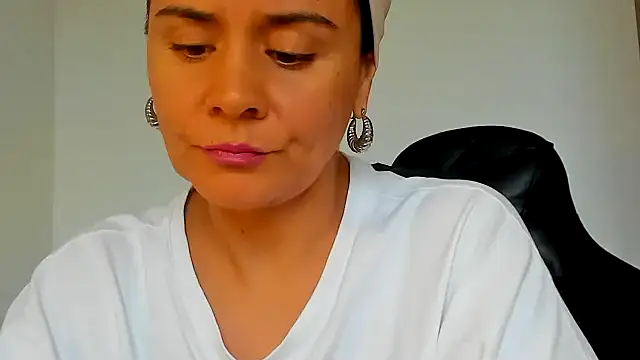 Sami Hotie1 online show from 10, 11, 2025