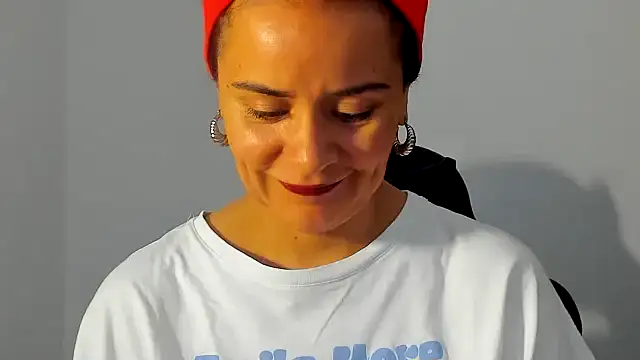 Sami Hotie1 online show from 21, 10, 2025