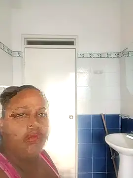 Snapshot of KiaraBrownn chatting on 10, 9, 2025 KiaraBrownn online show from 10, 9, 2025