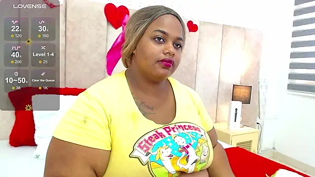 Snapshot of KiaraBrownn chatting on 8, 3, 2025 KiaraBrownn online show from 8, 3, 2025