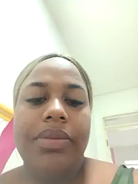 Snapshot of KiaraBrownn chatting on 6, 3, 2025 KiaraBrownn online show from 6, 3, 2025