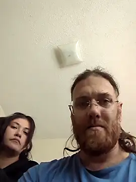 Snapshot of Geeznuts19 chatting on 20, 11, 2025 Geeznuts19 online show from 20, 11, 2025