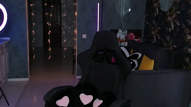 Blckmirrorr online show from 19, 9, 2025