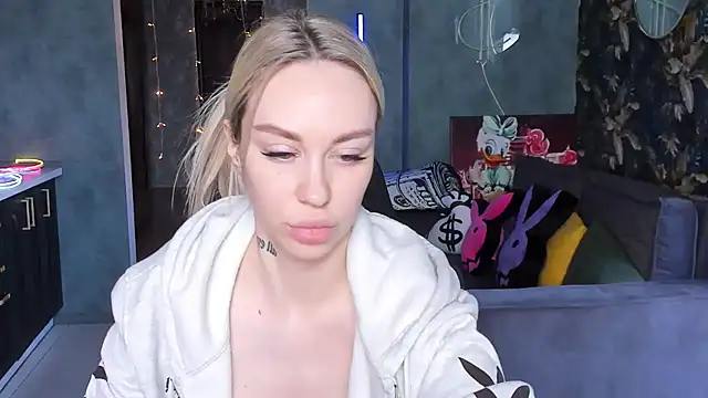 Blckmirrorr online show from 27, 4, 2026