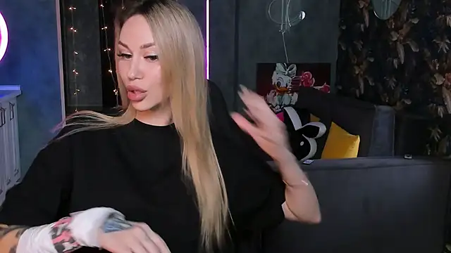 Blckmirrorr online show from 14, 9, 2025