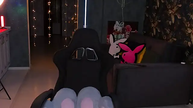 Blckmirrorr online show from 2, 1, 2025